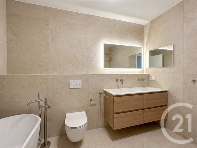 Appartement F4 à vendre - 4 pièces - 103.86 m2 - MANDELIEU LA NAPOULE - 06 - PROVENCE-ALPES-COTE-D-AZUR - Century 21 Azurim