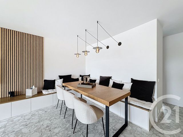 Appartement F3 à vendre - 3 pièces - 72.18 m2 - MANDELIEU LA NAPOULE - 06 - PROVENCE-ALPES-COTE-D-AZUR - Century 21 Azurim