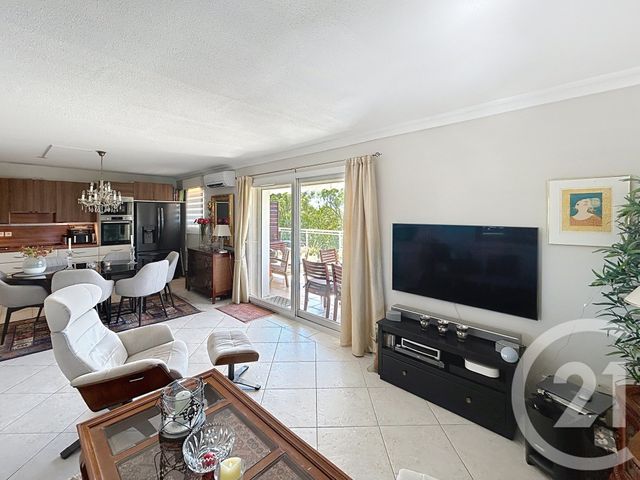 Appartement F3 à vendre - 3 pièces - 70.25 m2 - MANDELIEU LA NAPOULE - 06 - PROVENCE-ALPES-COTE-D-AZUR - Century 21 Azurim