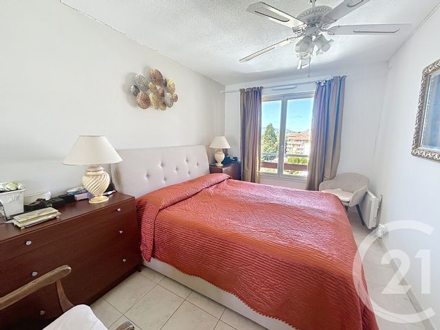 Appartement F3 à vendre - 3 pièces - 70.25 m2 - MANDELIEU LA NAPOULE - 06 - PROVENCE-ALPES-COTE-D-AZUR - Century 21 Azurim