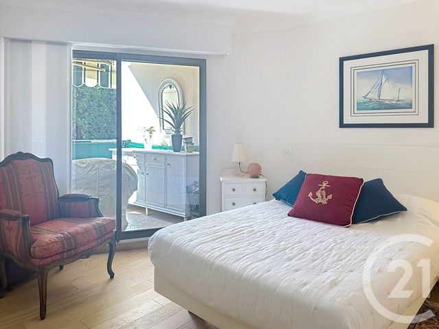 Appartement F3 à vendre - 3 pièces - 87.97 m2 - MANDELIEU LA NAPOULE - 06 - PROVENCE-ALPES-COTE-D-AZUR - Century 21 Azurim