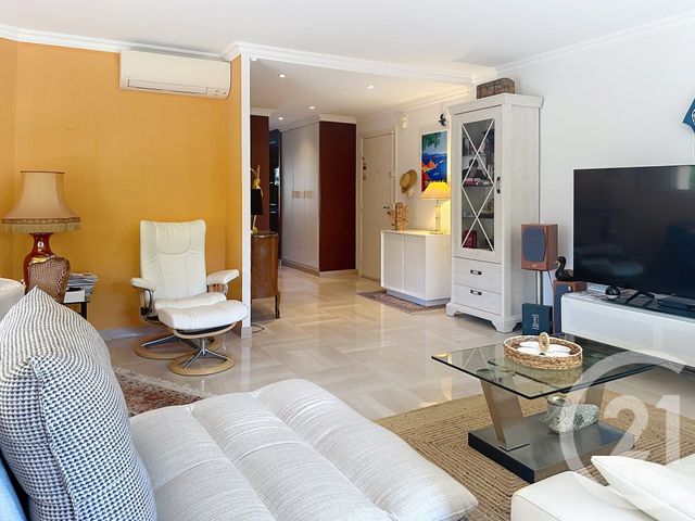 Appartement F3 à vendre - 3 pièces - 87.97 m2 - MANDELIEU LA NAPOULE - 06 - PROVENCE-ALPES-COTE-D-AZUR - Century 21 Azurim