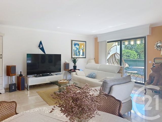 Appartement F3 à vendre - 3 pièces - 87.97 m2 - MANDELIEU LA NAPOULE - 06 - PROVENCE-ALPES-COTE-D-AZUR - Century 21 Azurim