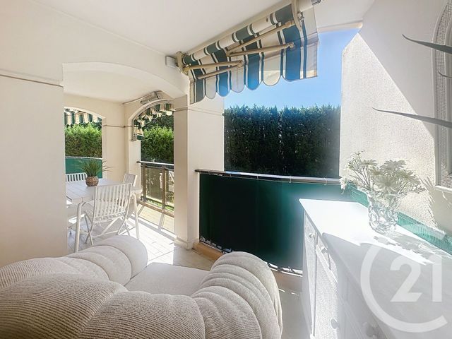 Appartement F3 à vendre - 3 pièces - 87.97 m2 - MANDELIEU LA NAPOULE - 06 - PROVENCE-ALPES-COTE-D-AZUR - Century 21 Azurim