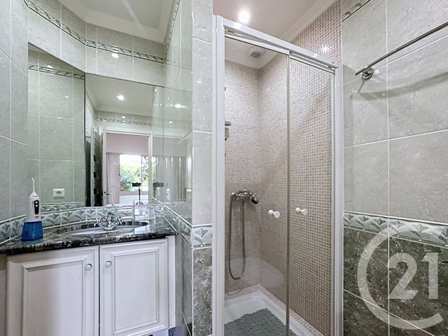 Appartement F7 et + à vendre - 7 pièces - 169.77 m2 - MANDELIEU LA NAPOULE - 06 - PROVENCE-ALPES-COTE-D-AZUR - Century 21 Azurim