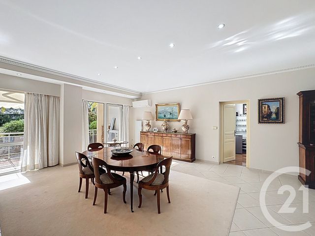 Appartement F7 et + à vendre - 7 pièces - 169.77 m2 - MANDELIEU LA NAPOULE - 06 - PROVENCE-ALPES-COTE-D-AZUR - Century 21 Azurim