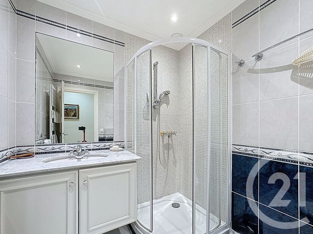 Appartement F7 et + à vendre - 7 pièces - 169.77 m2 - MANDELIEU LA NAPOULE - 06 - PROVENCE-ALPES-COTE-D-AZUR - Century 21 Azurim