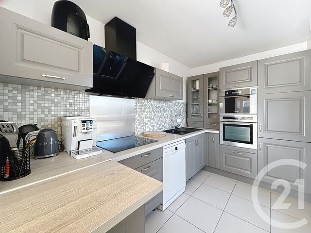 Appartement F4 à vendre - 4 pièces - 92.0 m2 - MANDELIEU LA NAPOULE - 06 - PROVENCE-ALPES-COTE-D-AZUR - Century 21 Azurim