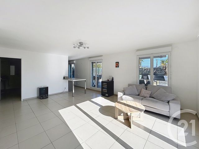 Appartement F4 à vendre - 4 pièces - 92.0 m2 - MANDELIEU LA NAPOULE - 06 - PROVENCE-ALPES-COTE-D-AZUR - Century 21 Azurim