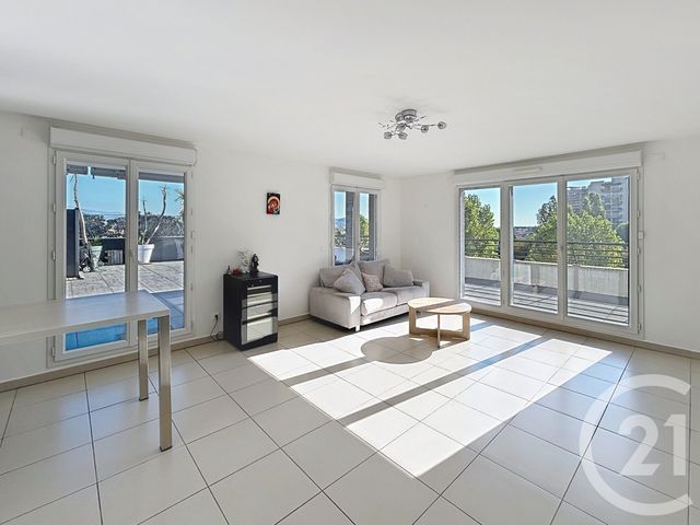 Appartement F4 à vendre - 4 pièces - 92.0 m2 - MANDELIEU LA NAPOULE - 06 - PROVENCE-ALPES-COTE-D-AZUR - Century 21 Azurim