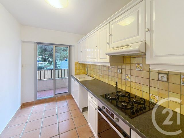 Appartement F3 à vendre - 3 pièces - 59.12 m2 - MANDELIEU LA NAPOULE - 06 - PROVENCE-ALPES-COTE-D-AZUR - Century 21 Azurim