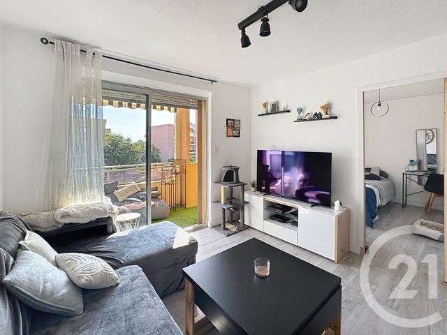 Appartement F2 à vendre - 2 pièces - 32.1 m2 - MANDELIEU LA NAPOULE - 06 - PROVENCE-ALPES-COTE-D-AZUR - Century 21 Azurim