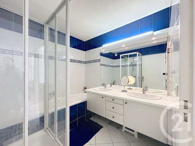 Appartement F3 à vendre - 3 pièces - 63.9 m2 - THEOULE SUR MER - 06 - PROVENCE-ALPES-COTE-D-AZUR - Century 21 Azurim