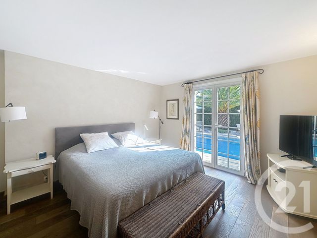 maison à vendre - 4 pièces - 130.0 m2 - MANDELIEU LA NAPOULE - 06 - PROVENCE-ALPES-COTE-D-AZUR - Century 21 Azurim