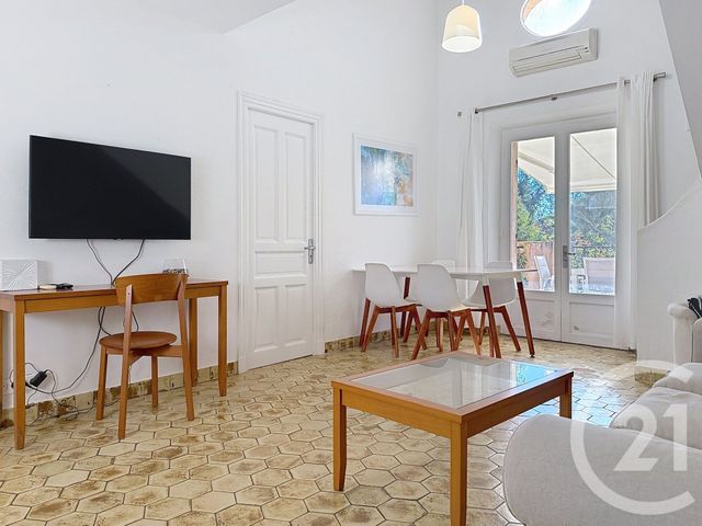 Appartement F3 à vendre - 3 pièces - 60.32 m2 - MANDELIEU LA NAPOULE - 06 - PROVENCE-ALPES-COTE-D-AZUR - Century 21 Azurim