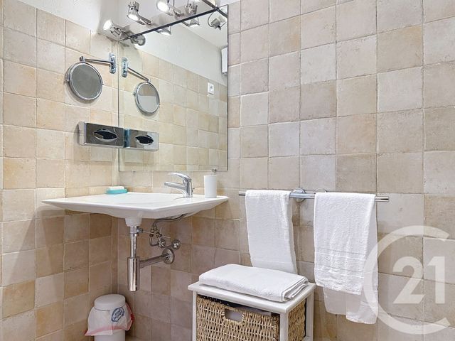 Appartement F3 à vendre - 3 pièces - 60.32 m2 - MANDELIEU LA NAPOULE - 06 - PROVENCE-ALPES-COTE-D-AZUR - Century 21 Azurim