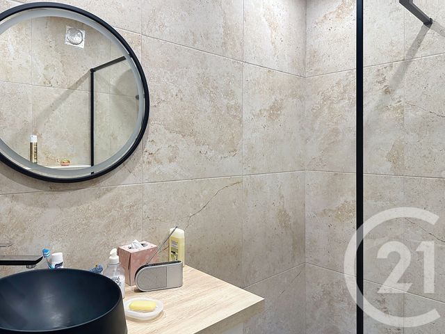 Appartement F1 à vendre - 2 pièces - 44.28 m2 - MANDELIEU LA NAPOULE - 06 - PROVENCE-ALPES-COTE-D-AZUR - Century 21 Azurim