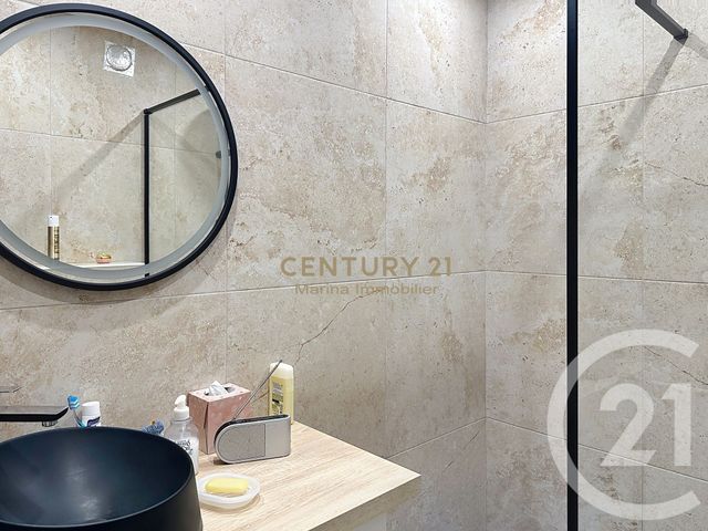 Appartement F1 à vendre - 2 pièces - 44.28 m2 - MANDELIEU LA NAPOULE - 06 - PROVENCE-ALPES-COTE-D-AZUR - Century 21 Azurim