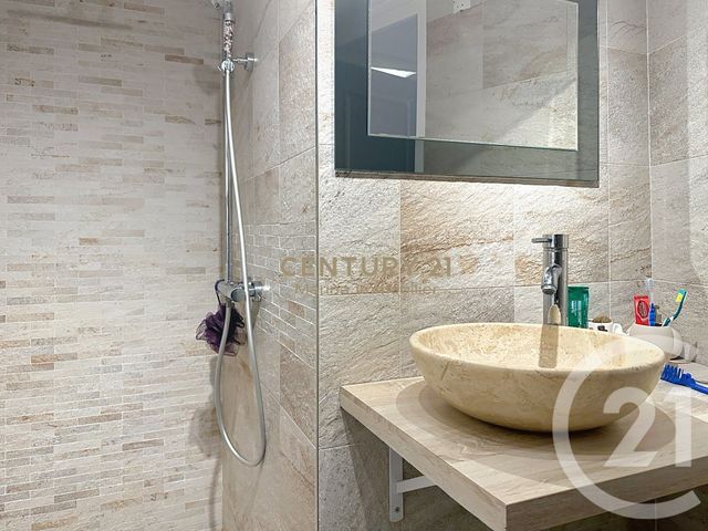 maison à vendre - 5 pièces - 99.13 m2 - MANDELIEU LA NAPOULE - 06 - PROVENCE-ALPES-COTE-D-AZUR - Century 21 Azurim