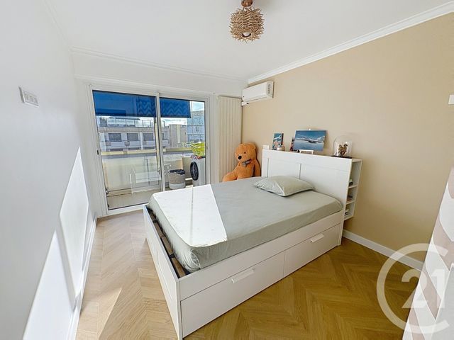 Appartement F4 à vendre - 4 pièces - 80.0 m2 - MANDELIEU LA NAPOULE - 06 - PROVENCE-ALPES-COTE-D-AZUR - Century 21 Azurim