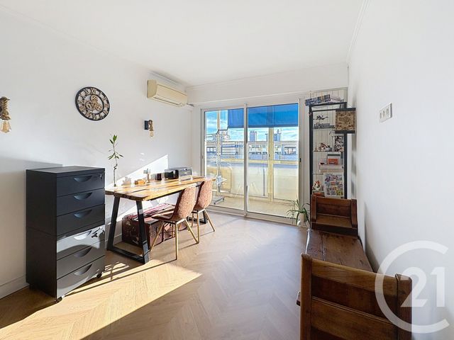 Appartement F4 à vendre - 4 pièces - 80.0 m2 - MANDELIEU LA NAPOULE - 06 - PROVENCE-ALPES-COTE-D-AZUR - Century 21 Azurim