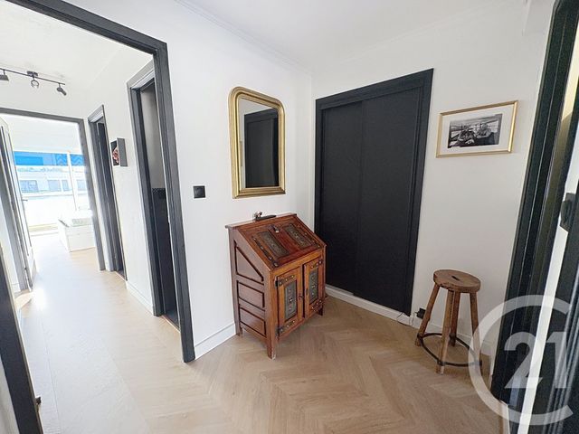 Appartement F4 à vendre - 4 pièces - 80.0 m2 - MANDELIEU LA NAPOULE - 06 - PROVENCE-ALPES-COTE-D-AZUR - Century 21 Azurim