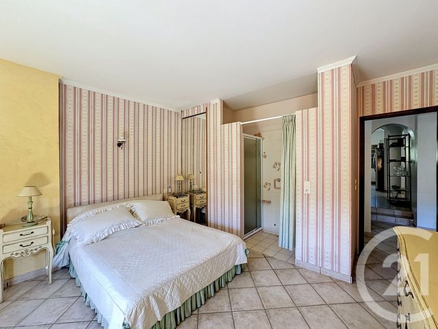 maison à vendre - 7 pièces - 332.0 m2 - MANDELIEU LA NAPOULE - 06 - PROVENCE-ALPES-COTE-D-AZUR - Century 21 Azurim