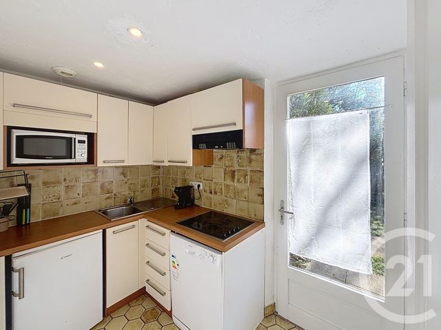 Appartement F1 à vendre - 1 pièce - 31.55 m2 - MANDELIEU LA NAPOULE - 06 - PROVENCE-ALPES-COTE-D-AZUR - Century 21 Azurim