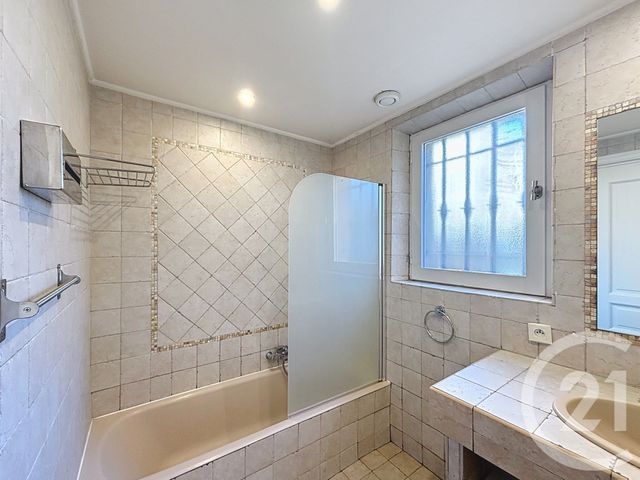 Appartement F1 à vendre - 1 pièce - 31.55 m2 - MANDELIEU LA NAPOULE - 06 - PROVENCE-ALPES-COTE-D-AZUR - Century 21 Azurim