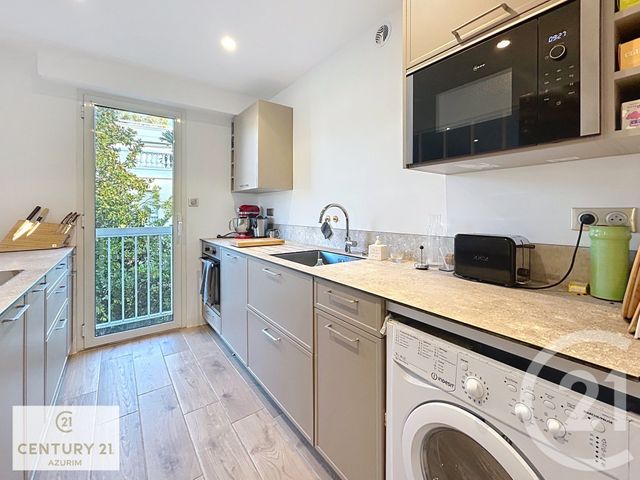 Appartement F3 à vendre - 3 pièces - 72.55 m2 - MANDELIEU LA NAPOULE - 06 - PROVENCE-ALPES-COTE-D-AZUR - Century 21 Azurim