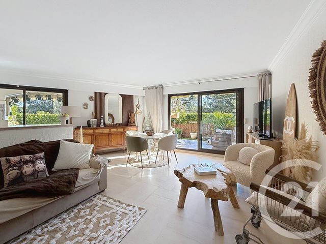 Appartement T2 à vendre - 2 pièces - 52.36 m2 - MANDELIEU LA NAPOULE - 06 - PROVENCE-ALPES-COTE-D-AZUR - Century 21 Azurim