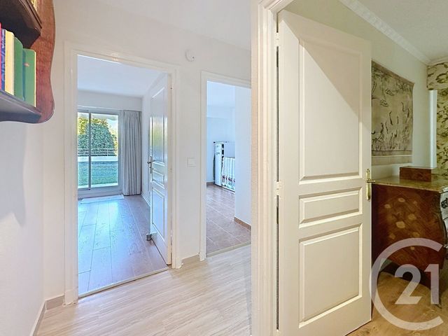Appartement F4 à vendre - 4 pièces - 97.34 m2 - MANDELIEU LA NAPOULE - 06 - PROVENCE-ALPES-COTE-D-AZUR - Century 21 Azurim