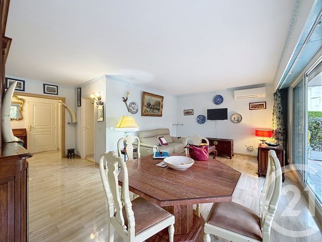 Appartement F4 à vendre - 4 pièces - 97.34 m2 - MANDELIEU LA NAPOULE - 06 - PROVENCE-ALPES-COTE-D-AZUR - Century 21 Azurim