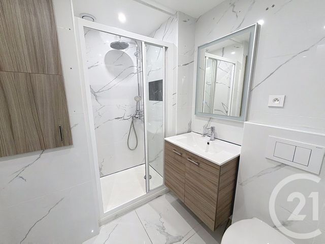 Appartement F1 à vendre - 1 pièce - 32.3 m2 - MANDELIEU LA NAPOULE - 06 - PROVENCE-ALPES-COTE-D-AZUR - Century 21 Azurim