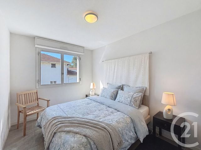 Appartement F5 à vendre - 5 pièces - 116.36 m2 - MANDELIEU LA NAPOULE - 06 - PROVENCE-ALPES-COTE-D-AZUR - Century 21 Azurim