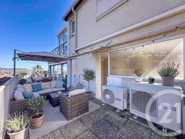 Appartement F5 à vendre - 5 pièces - 116.36 m2 - MANDELIEU LA NAPOULE - 06 - PROVENCE-ALPES-COTE-D-AZUR - Century 21 Azurim