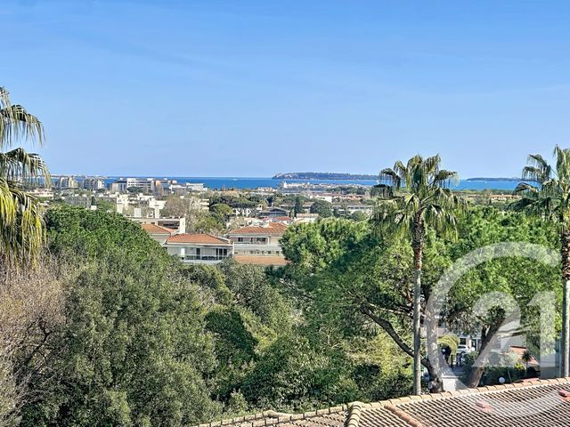 Appartement F5 à vendre - 5 pièces - 116.36 m2 - MANDELIEU LA NAPOULE - 06 - PROVENCE-ALPES-COTE-D-AZUR - Century 21 Azurim