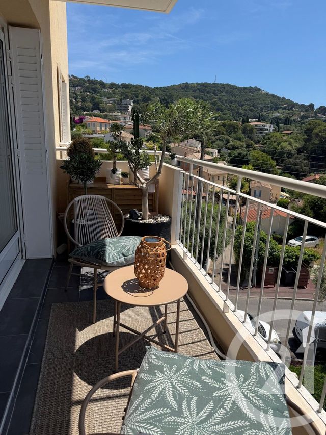 Appartement F4 à vendre - 4 pièces - 72.0 m2 - LE CANNET - 06 - PROVENCE-ALPES-COTE-D-AZUR - Century 21 Azurim