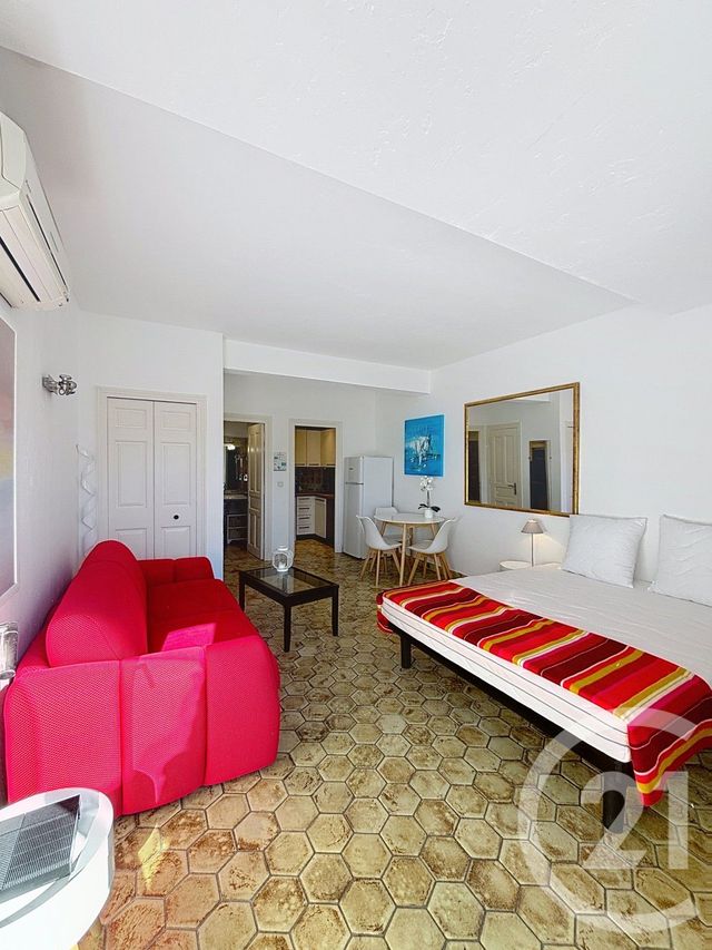 Appartement F1 à vendre - 1 pièce - 27.71 m2 - MANDELIEU LA NAPOULE - 06 - PROVENCE-ALPES-COTE-D-AZUR - Century 21 Azurim