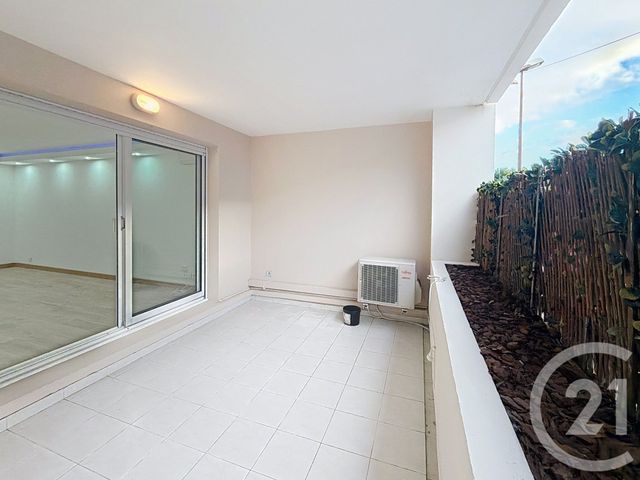 Appartement F1 à vendre - 1 pièce - 32.3 m2 - MANDELIEU LA NAPOULE - 06 - PROVENCE-ALPES-COTE-D-AZUR - Century 21 Azurim