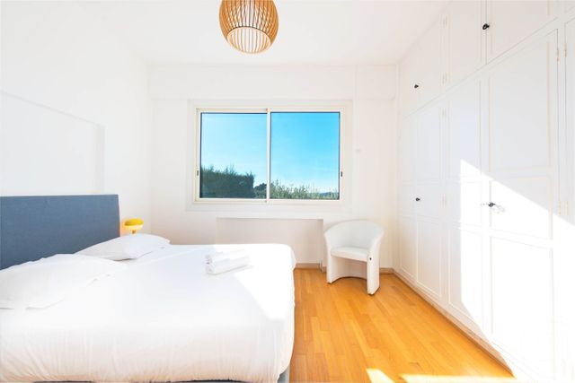 maison à vendre - 7 pièces - 249.0 m2 - CAGNES SUR MER - 06 - PROVENCE-ALPES-COTE-D-AZUR - Century 21 Azurim