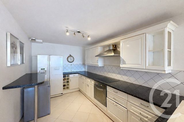Appartement F3 à vendre - 3 pièces - 114.41 m2 - MANDELIEU LA NAPOULE - 06 - PROVENCE-ALPES-COTE-D-AZUR - Century 21 Azurim
