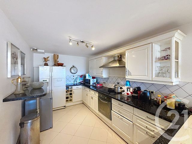 Appartement F3 à vendre - 3 pièces - 114.41 m2 - MANDELIEU LA NAPOULE - 06 - PROVENCE-ALPES-COTE-D-AZUR - Century 21 Azurim