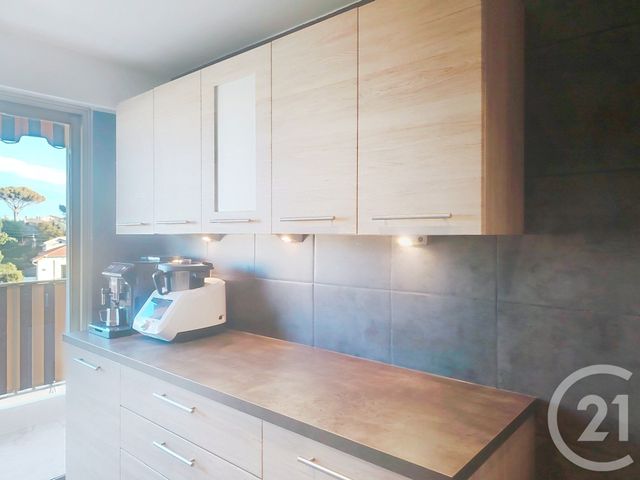 Appartement T3 à vendre - 3 pièces - 75.0 m2 - LE CANNET - 06 - PROVENCE-ALPES-COTE-D-AZUR - Century 21 Azurim
