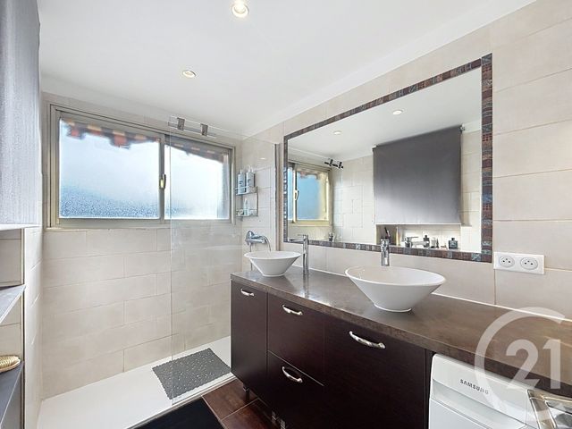 Appartement T3 à vendre - 3 pièces - 75.0 m2 - LE CANNET - 06 - PROVENCE-ALPES-COTE-D-AZUR - Century 21 Azurim