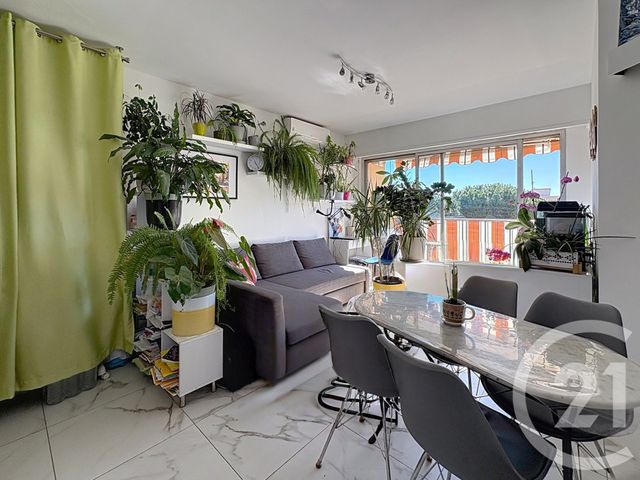 Appartement F2 à vendre - 2 pièces - 40.0 m2 - MANDELIEU LA NAPOULE - 06 - PROVENCE-ALPES-COTE-D-AZUR - Century 21 Azurim