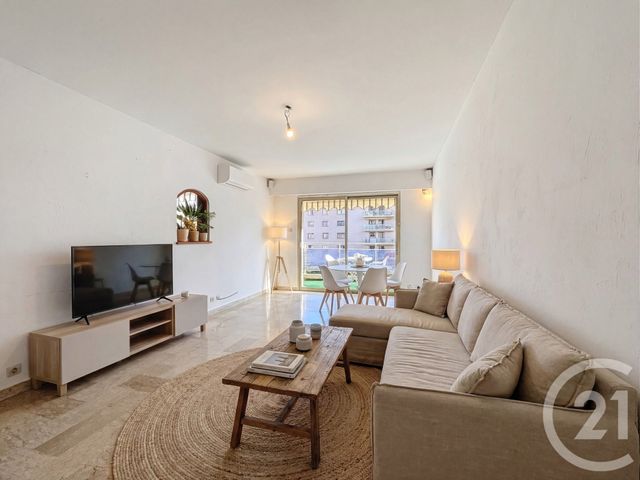 Appartement F2 à vendre - 2 pièces - 54.36 m2 - MANDELIEU LA NAPOULE - 06 - PROVENCE-ALPES-COTE-D-AZUR - Century 21 Azurim