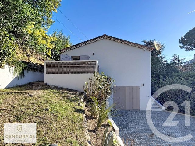 maison à vendre - 5 pièces - 151.26 m2 - MANDELIEU LA NAPOULE - 06 - PROVENCE-ALPES-COTE-D-AZUR - Century 21 Azurim