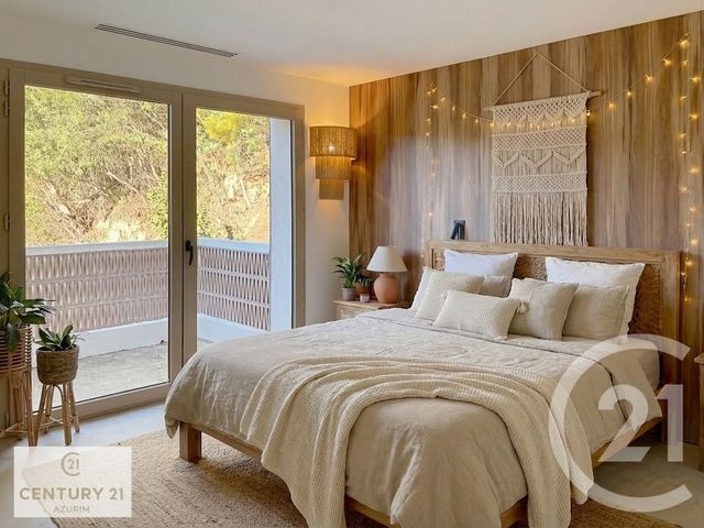 maison à vendre - 5 pièces - 151.26 m2 - MANDELIEU LA NAPOULE - 06 - PROVENCE-ALPES-COTE-D-AZUR - Century 21 Azurim