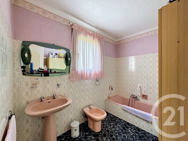 maison à vendre - 6 pièces - 110.0 m2 - MANDELIEU LA NAPOULE - 06 - PROVENCE-ALPES-COTE-D-AZUR - Century 21 Azurim